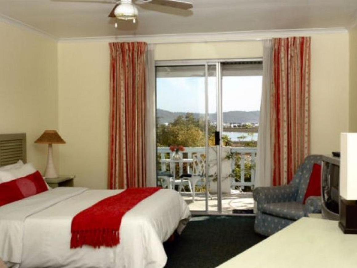 קניסנה Lagoona Inn מראה חיצוני תמונה