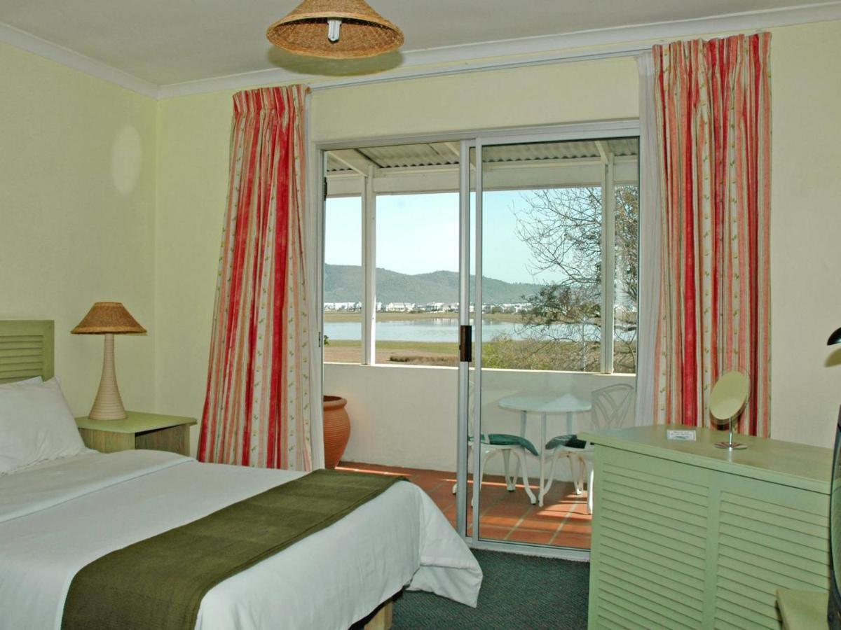 קניסנה Lagoona Inn מראה חיצוני תמונה